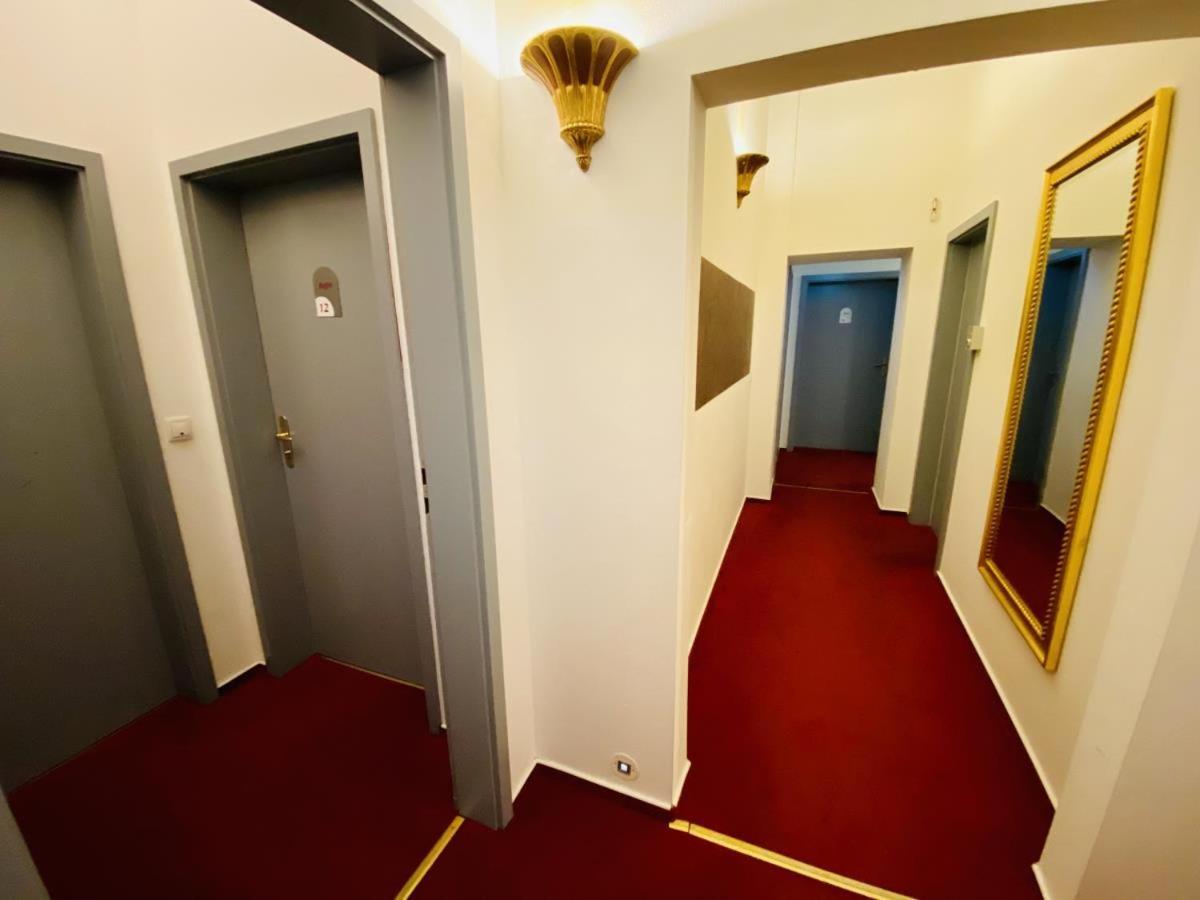 Doppelzimmer Rondell, Direkt Am Alten Strom Rostock Exteriör bild